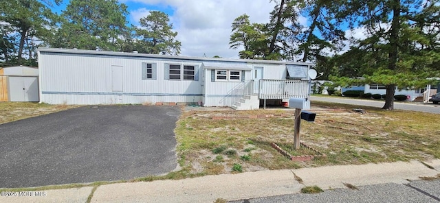 1 Panda Ln, Whiting, NJ 08759 - manufactured / mobile home with asphalt driveway