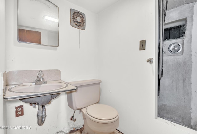 137 Seabreeze Way, Keansburg, NJ 07734 - half bathroom with toilet