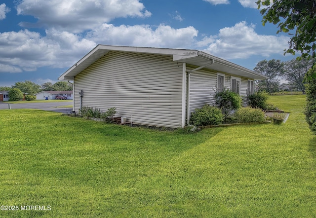 5 Lodge Ct, Brick, NJ 08724 - view of side of property with a yard
