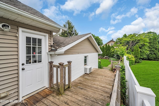 645 Campbell Ave, Long Branch, NJ 07740 - wooden deck with a lawn