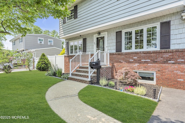 33 Fleetwood Dr, Hazlet, NJ 07730 - entrance to property with brick siding