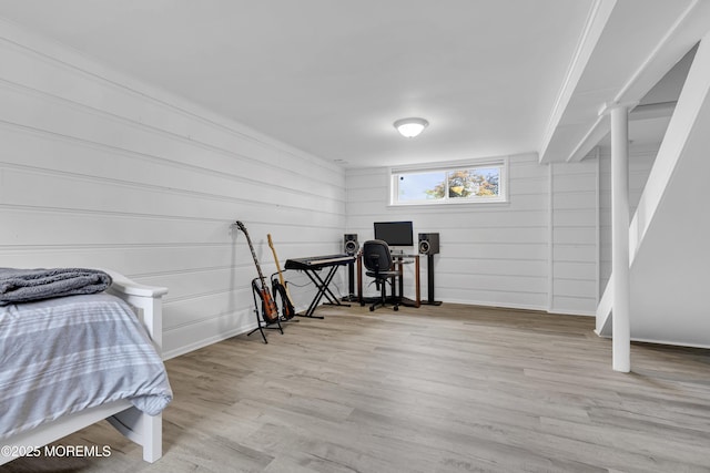 33 Fleetwood Dr, Hazlet, NJ 07730 - bedroom featuring wood finished floors, baseboards, and a desk