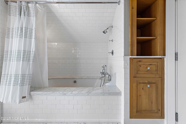 425 E Ave, Bay Head, NJ 08742 - full bath featuring tiled shower / bath combo