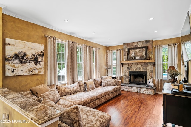 626 Windcrest Ct, Brick, NJ 08724 - living area with plenty of natural light, wood finished floors, a fireplace, crown molding, and recessed lighting