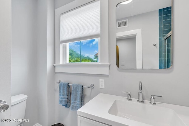 708 7th Ave, Asbury Park, NJ 07712 - bathroom with toilet and vanity