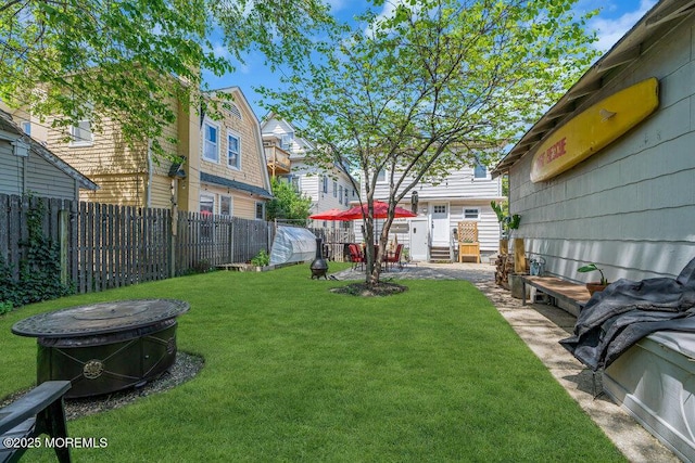 708 7th Ave, Asbury Park, NJ 07712 - view of yard with entry steps