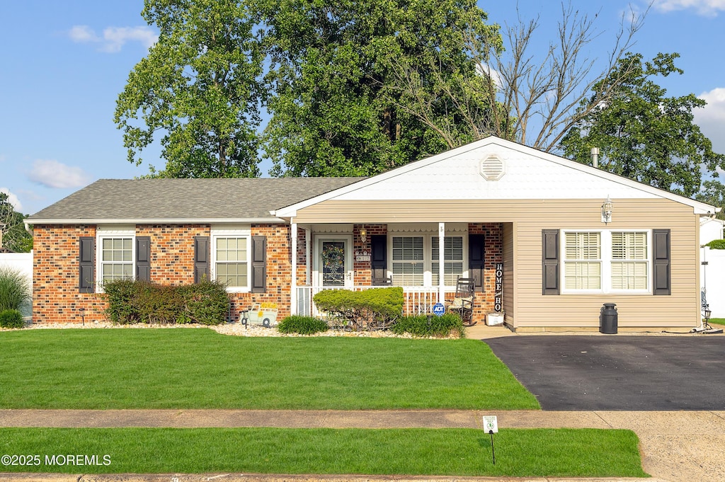 17 Evergreen Pl, Howell, NJ 07731 - photo 1