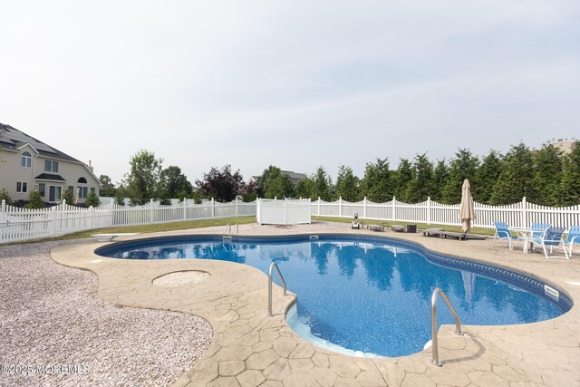 10 English Path, Freehold, NJ 07728 - view of swimming pool featuring a patio area and a fenced backyard