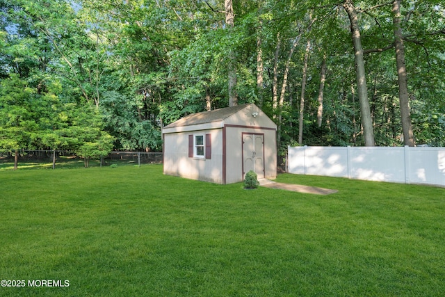 1 Algonquin Dr, Marlboro, NJ 07746 - view of shed featuring a fenced backyard