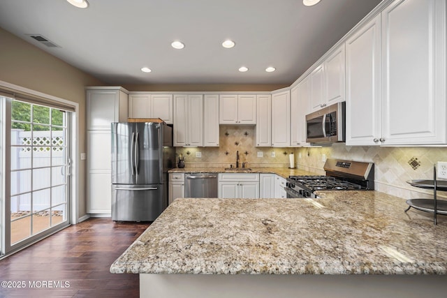 50 Fells Dr, Manalapan, NJ 07726 - photo 15