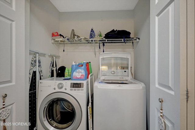 728 Drum Point Rd, Brick, NJ 08723 - laundry room with washing machine and clothes dryer