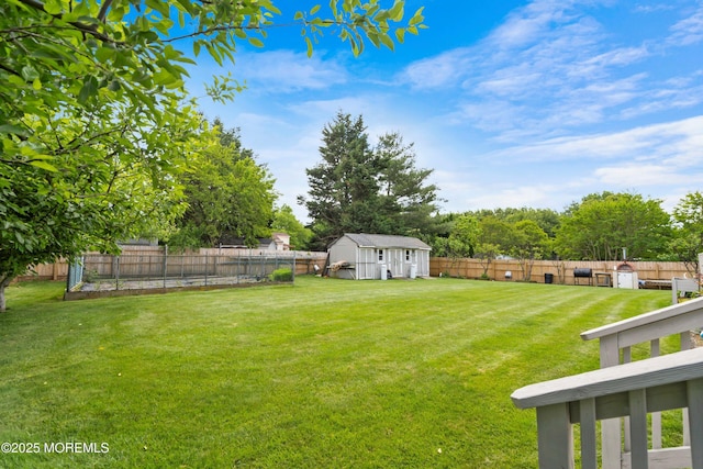 14 Tuscan Dr, Freehold, NJ 07728 - view of yard