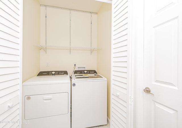 147 Old Bridge Tpke, East Brunswick, NJ 08816 - laundry area with washing machine and dryer