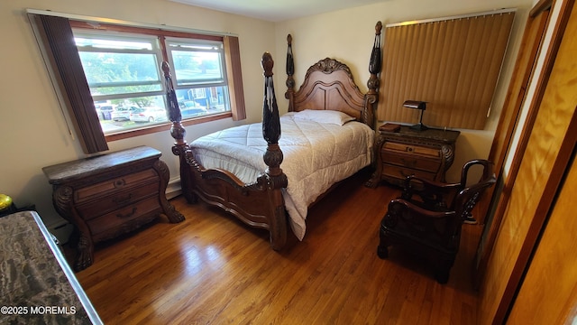 354 Alpine St, Perth Amboy City, NJ 08861 - bedroom with wood finished floors