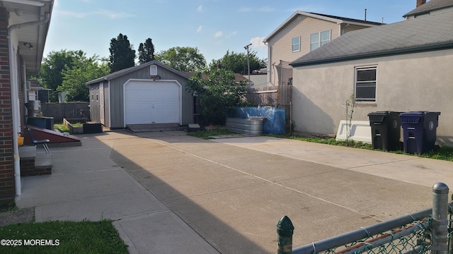 354 Alpine St, Perth Amboy City, NJ 08861 - detached garage with concrete driveway