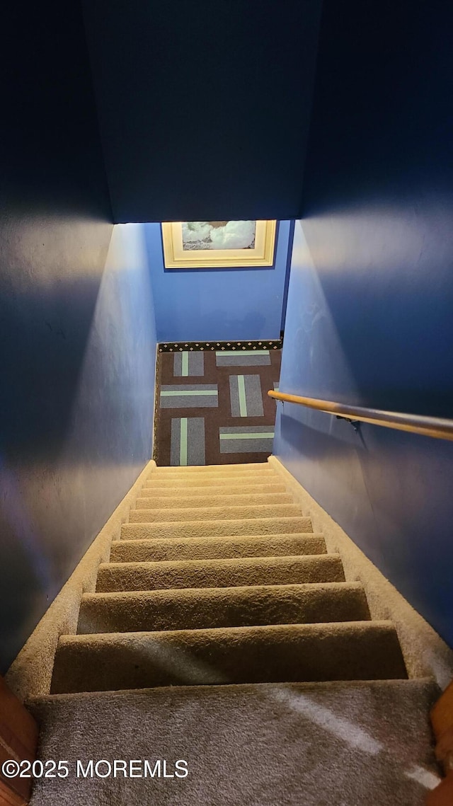 354 Alpine St, Perth Amboy City, NJ 08861 - view of stairway