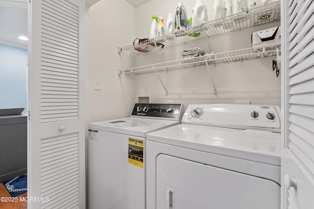 38 Phillip E Frank Way Unit 38, Cliffwood, NJ 07721 - washroom with washer and dryer
