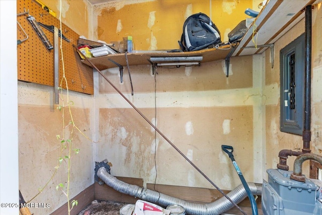 4 Roanoke Ct, Willingboro, NJ 08046 - detailed view of gas meter