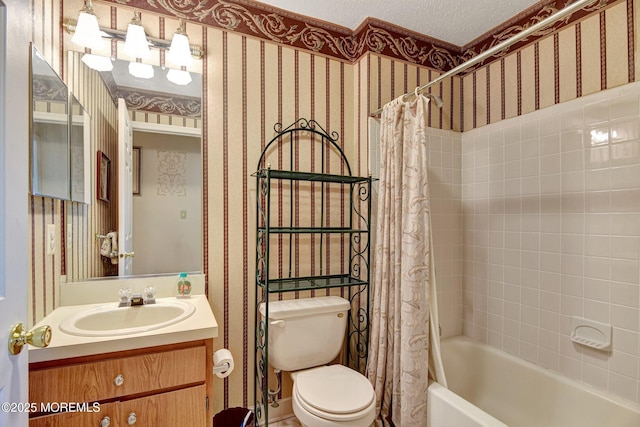 28 Tulip Ct, Howell, NJ 07731 - bathroom with wallpapered walls, toilet, vanity, and shower / bath combo