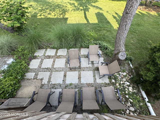 3 Churchill Downs, West Long Branch, NJ 07764 - view of grassy yard with a patio