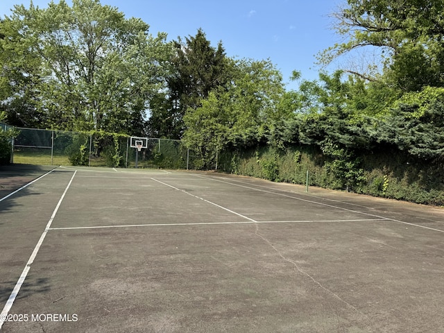 3 Churchill Downs, West Long Branch, NJ 07764 - view of tennis court with community basketball court