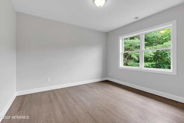 1423 Anthony Ct, Toms River, NJ 08753 - empty room featuring wood finished floors and baseboards