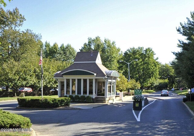 33 Claremont Ct, Red Bank, NJ 07701 - view of building exterior