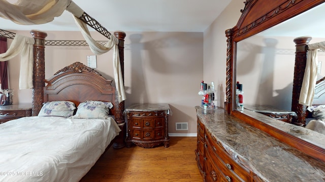 5 Samantha Dr, Monroe, NJ 08831 - bedroom with light wood-style flooring and baseboards