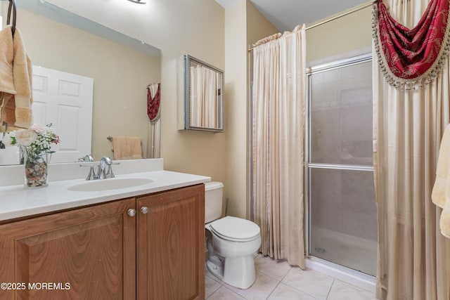 632 Sophee Ln, Lakewood, NJ 08701 - full bath with tile patterned flooring, a tile shower, and vanity
