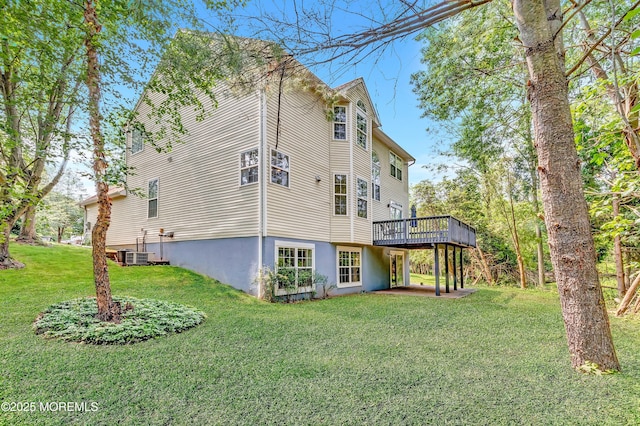 8 Armistead Ky, Colts Neck, NJ 07722 - back of house with a wooden deck and a yard