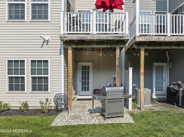 126 Waypoint Dr, Eatontown, NJ 07724 - rear view of house featuring a balcony