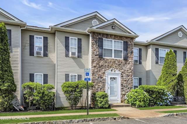 106 Aspen Ct, Lakewood, NJ 08701 - view of property with stone siding