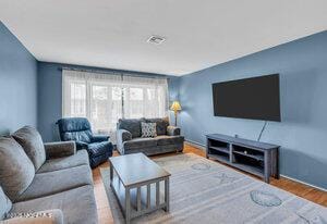 1263 Hamilton Ct Unit B, Lakewood, NJ 08701 - living area featuring wood finished floors