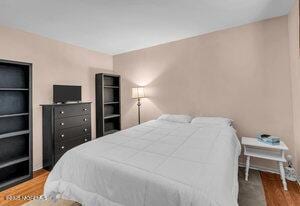 1263 Hamilton Ct Unit B, Lakewood, NJ 08701 - bedroom featuring wood finished floors and baseboards