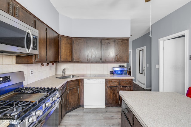 261 Dwight St, Jersey City, NJ 07305 - photo 16