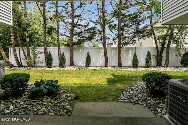 7 Navesink Ct, Long Branch, NJ 07740 - view of yard