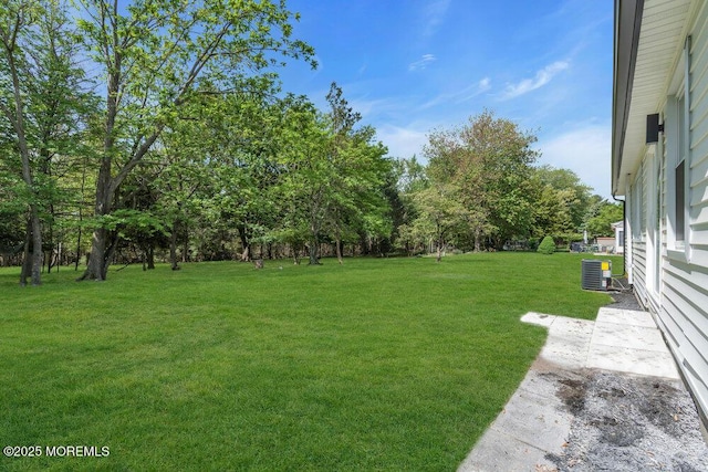 9 Westbrook Dr, Toms River, NJ 08757 - view of grassy yard featuring view of scattered trees