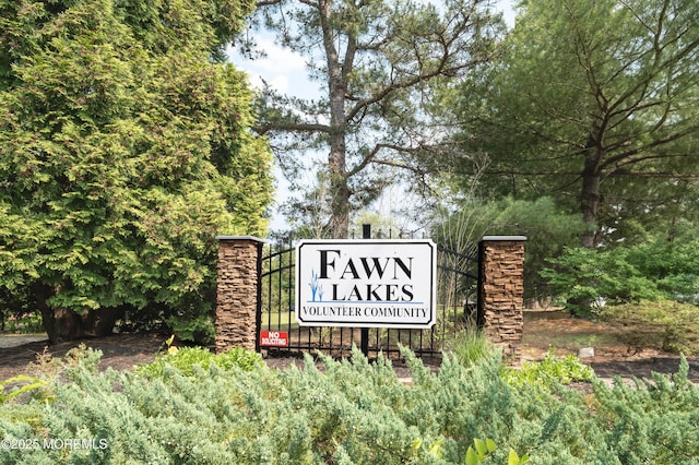 19 Cedar Ave, Manahawkin, NJ 08050 - view of community sign