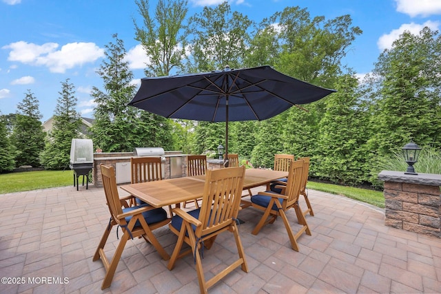 86 Legacy Ct, Freehold, NJ 07728 - view of patio / terrace featuring outdoor dining space and area for grilling