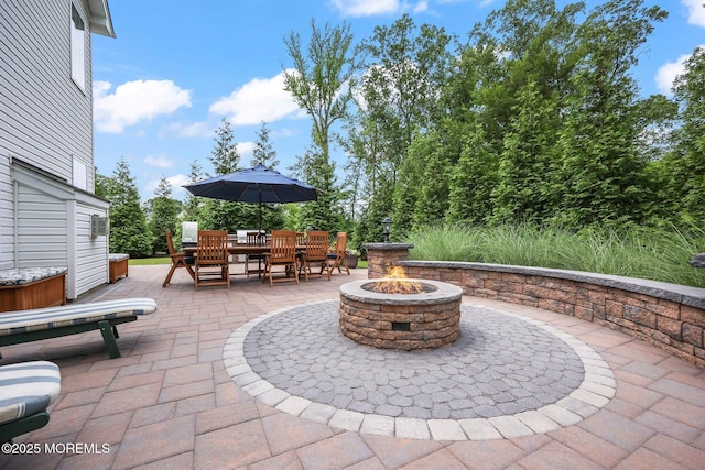 86 Legacy Ct, Freehold, NJ 07728 - view of patio / terrace with an outdoor fire pit and outdoor dining space