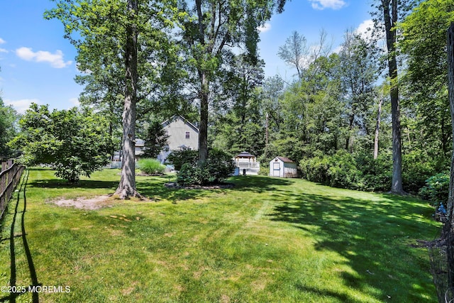 301 Cranberry Rd, Farmingdale, NJ 07727 - view of yard featuring a shed