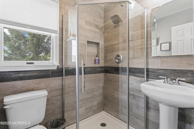 387 Barnegat Ln, Brick, NJ 08723 - full bath featuring tile walls and a shower stall