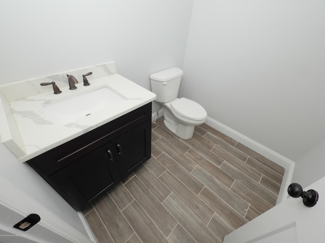 910 Malden Dr, Cliffwood, NJ 07735 - bathroom featuring wood finish floors and vanity