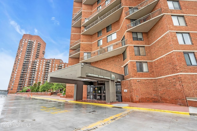 2508 Harmon Cv, Secaucus, NJ 07094 - view of apartment building / complex