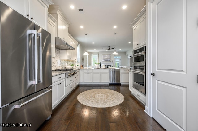 15 Woodspring Rd, Farmingdale, NJ 07727