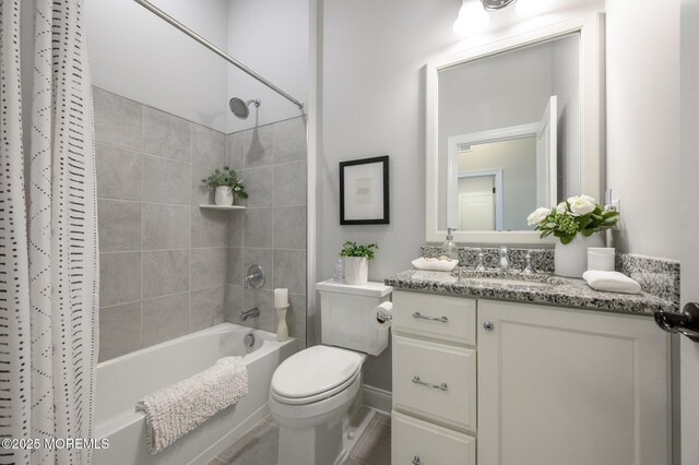 15 Woodspring Rd, Farmingdale, NJ 07727