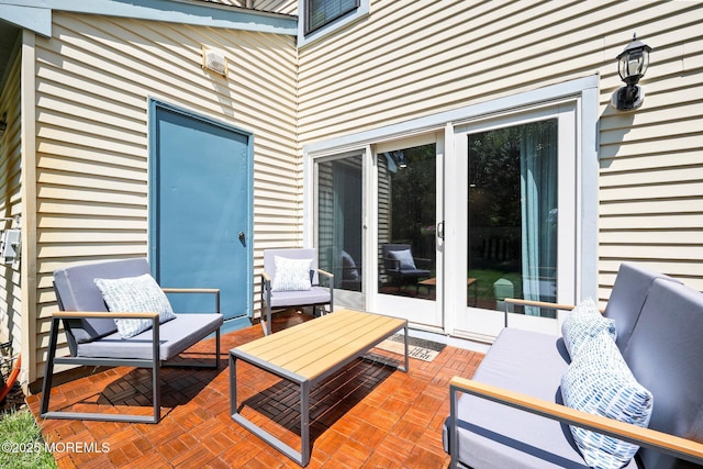 11 Interlaken Ct Unit 9, Freehold, NJ 07728 - view of patio featuring an outdoor hangout area