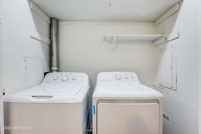 111 Edinburgh Ln Unit D, Lakewood, NJ 08701 - laundry area featuring washer and dryer and electric panel