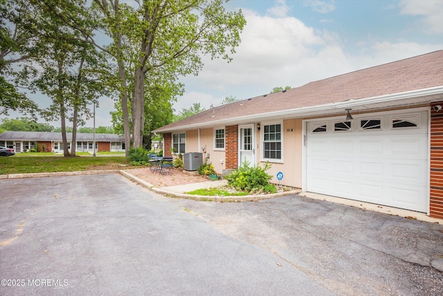 111 Edinburgh Ln Unit D, Lakewood, NJ 08701 - single story home with driveway and a garage