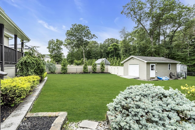 1020 Aumack Rd, Jackson, NJ 08527 - fenced backyard with an outdoor structure